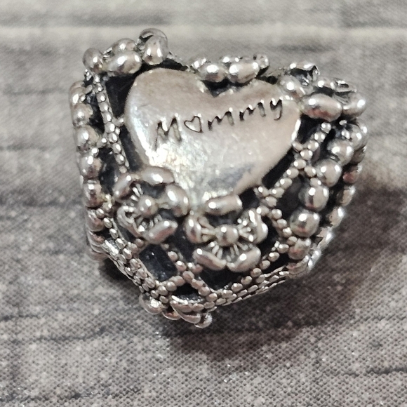 Authentic Pandora Openwork Flower Heart Mommy Charm - Picture 2 of 5